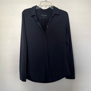 Banana Republic Button Up Blouse